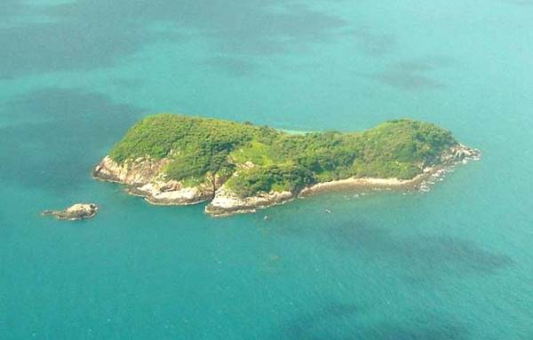 Hon Bay Canh Island