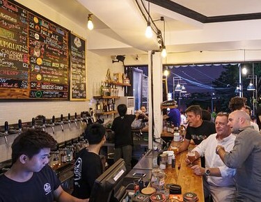 7 Bridges Brewing Company Hanoi Taproom