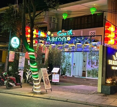 Aaron Spa Hoi An