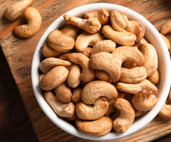  Best Price Cashew Nuts Roasted Nuts With Skin Wholesale Cashew Salt Baked Nuts From Vietnam