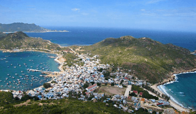 Cam Ranh Bay