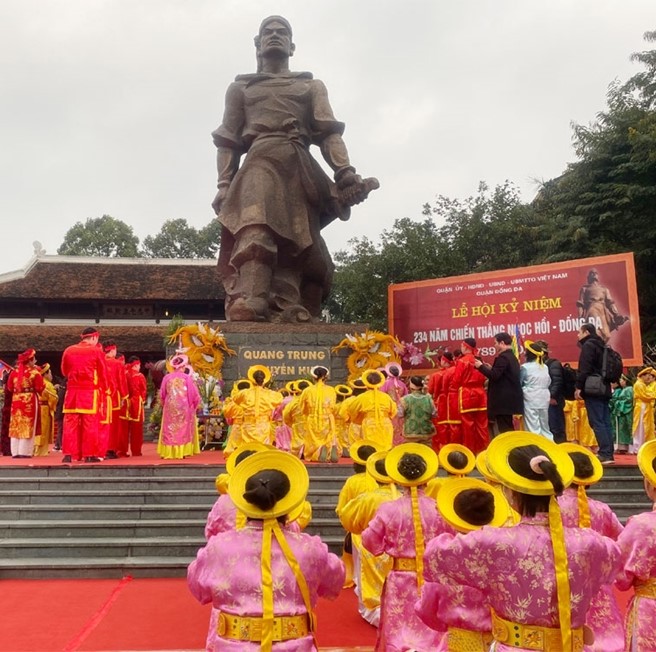 Chien Thang Ngoc Hoi - Dong Da