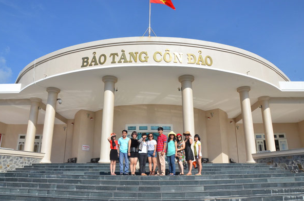 Con Dao Museum