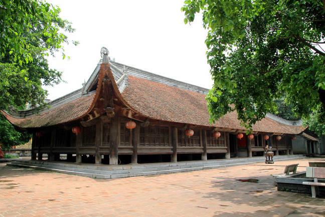 Dinh Bang Communal House