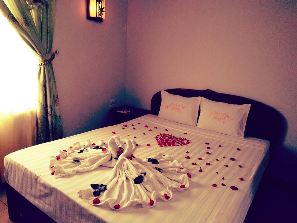 New Valentine Hotel