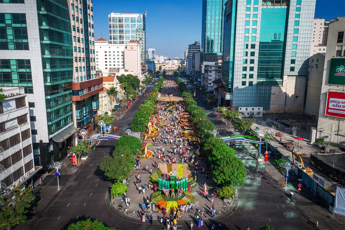 Nguyen Hue walking road