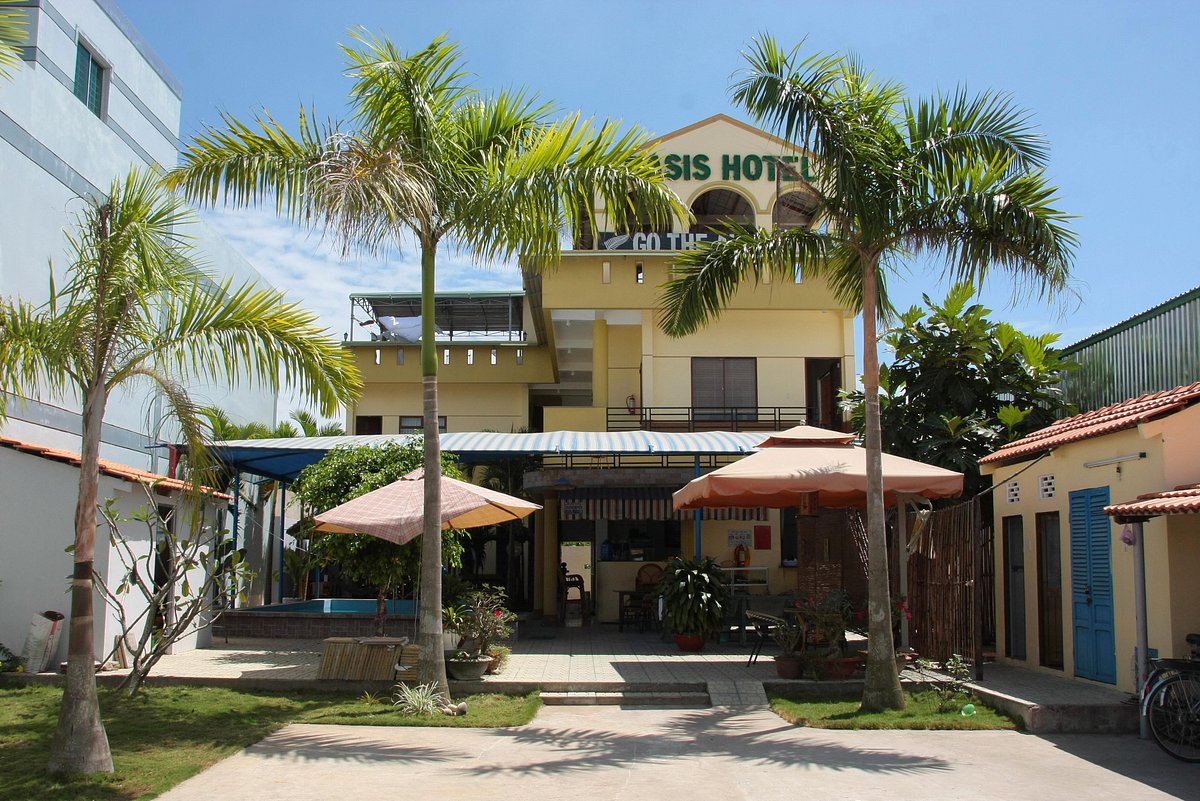 Oasis Hotel