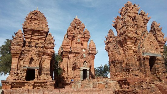 Po Klong Garai Cham Temple Towers