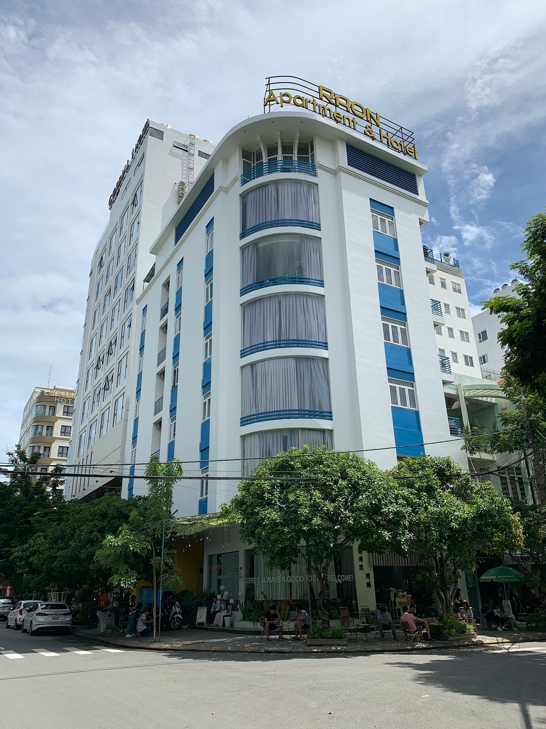 Raon Apartment and Hotel