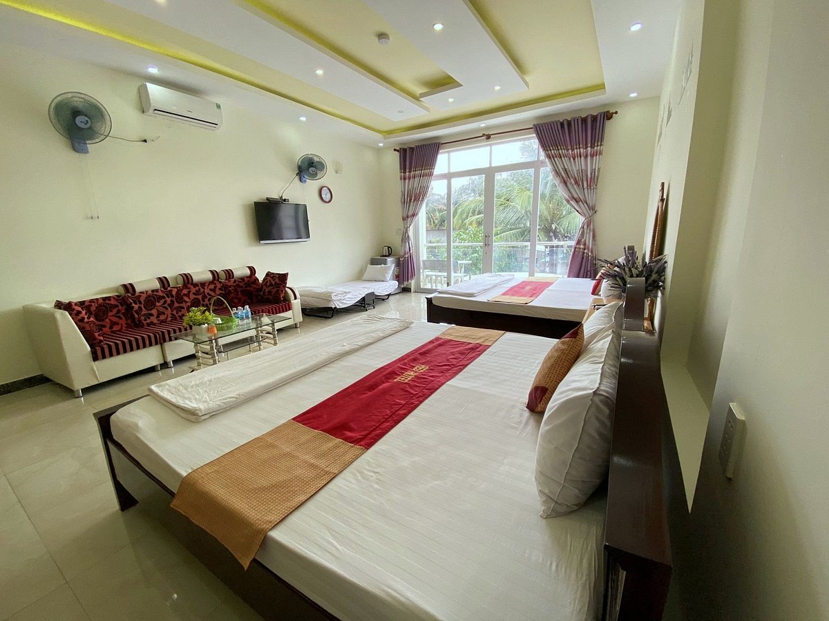 Red Hotel