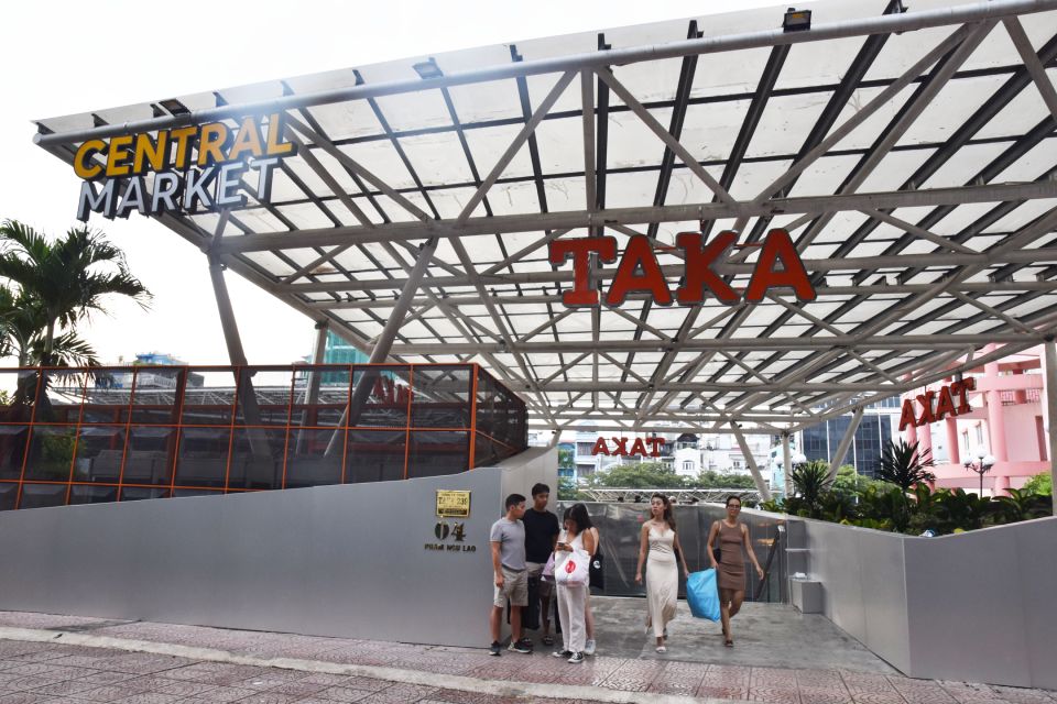 Taka Plaza