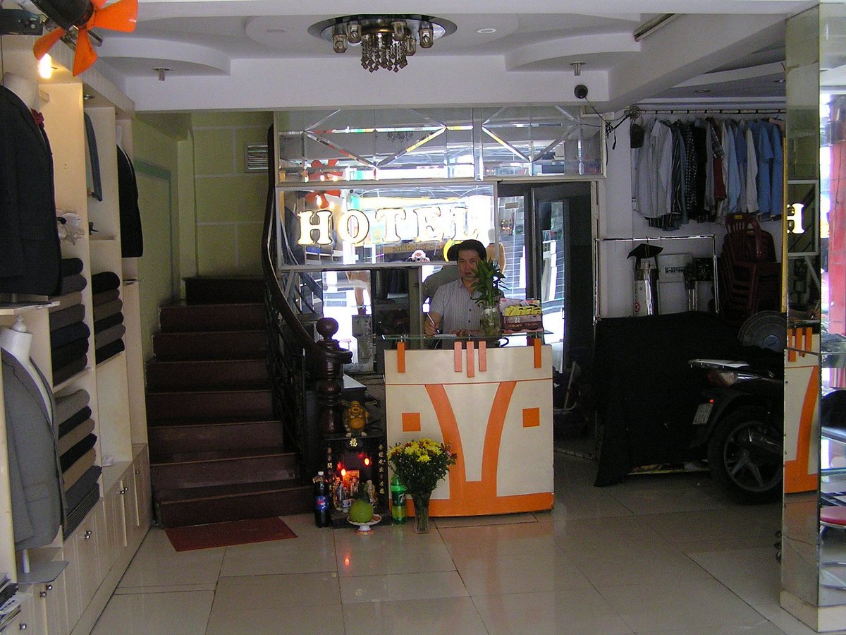 Tan Hotel