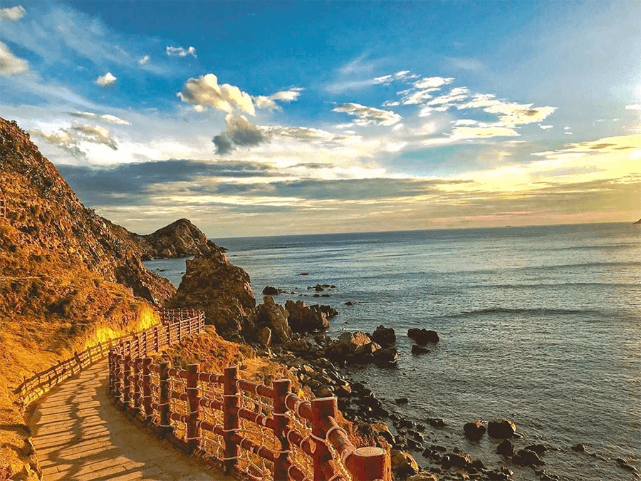 The Windy Pass (Eo Gió)