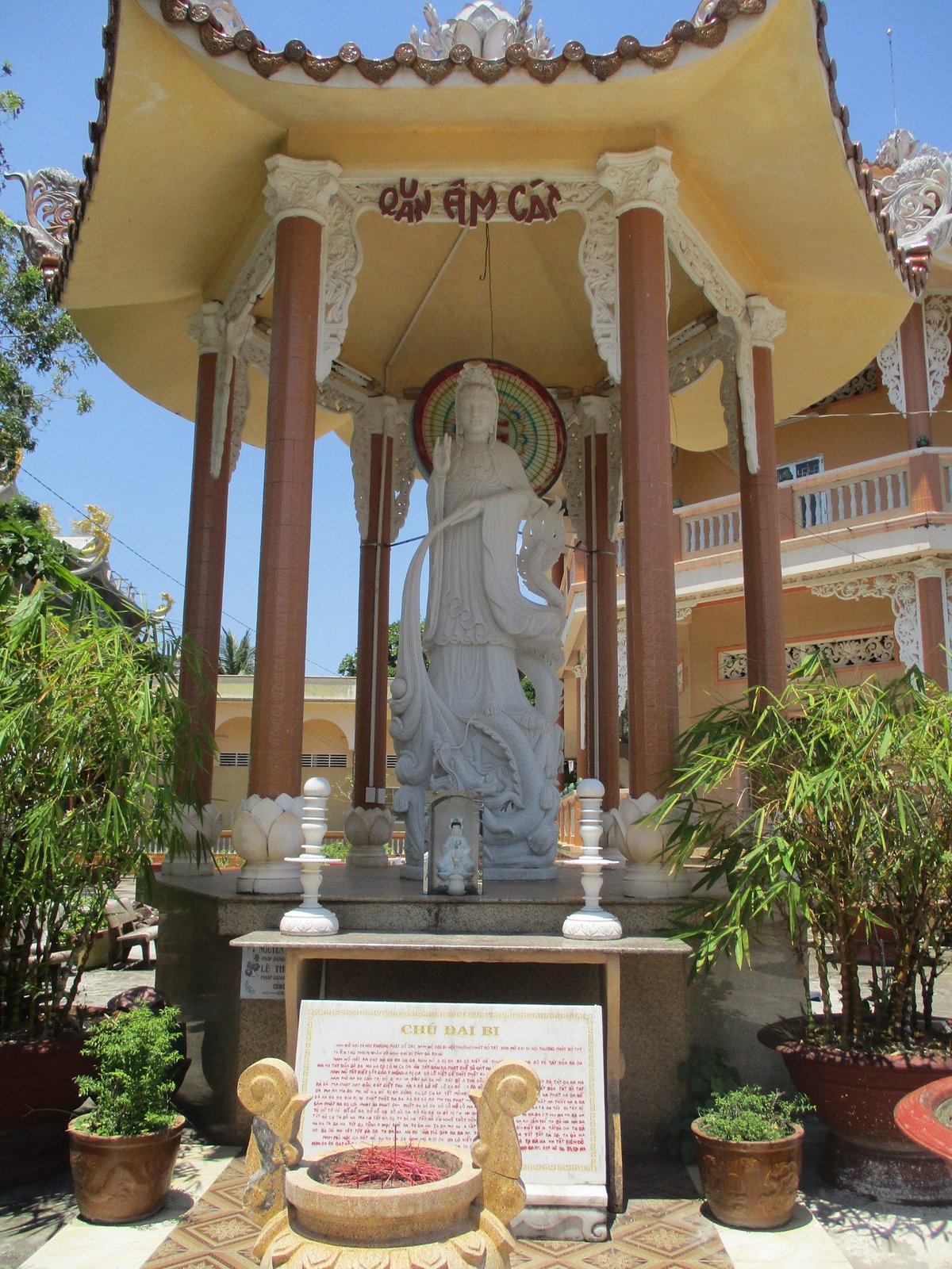 Tinh Xa Ngoc Chuong