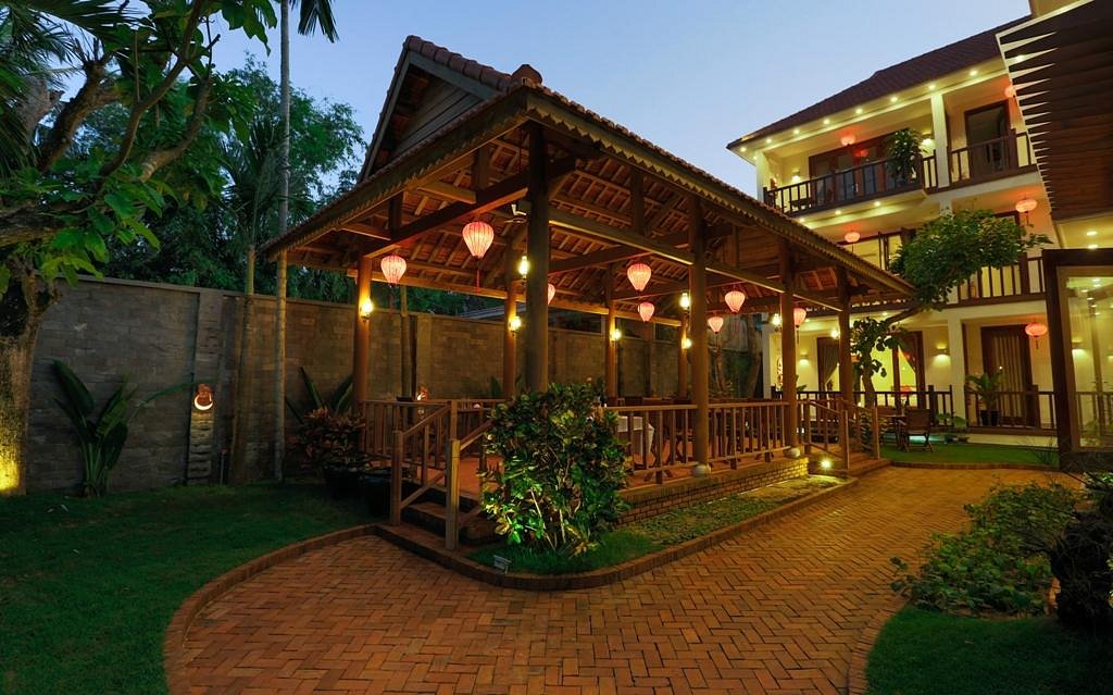 Village Moon Homestay & Villas