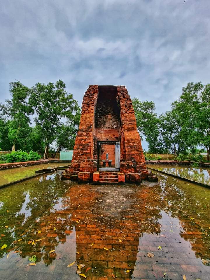 Vinh Hung Ancient Tower